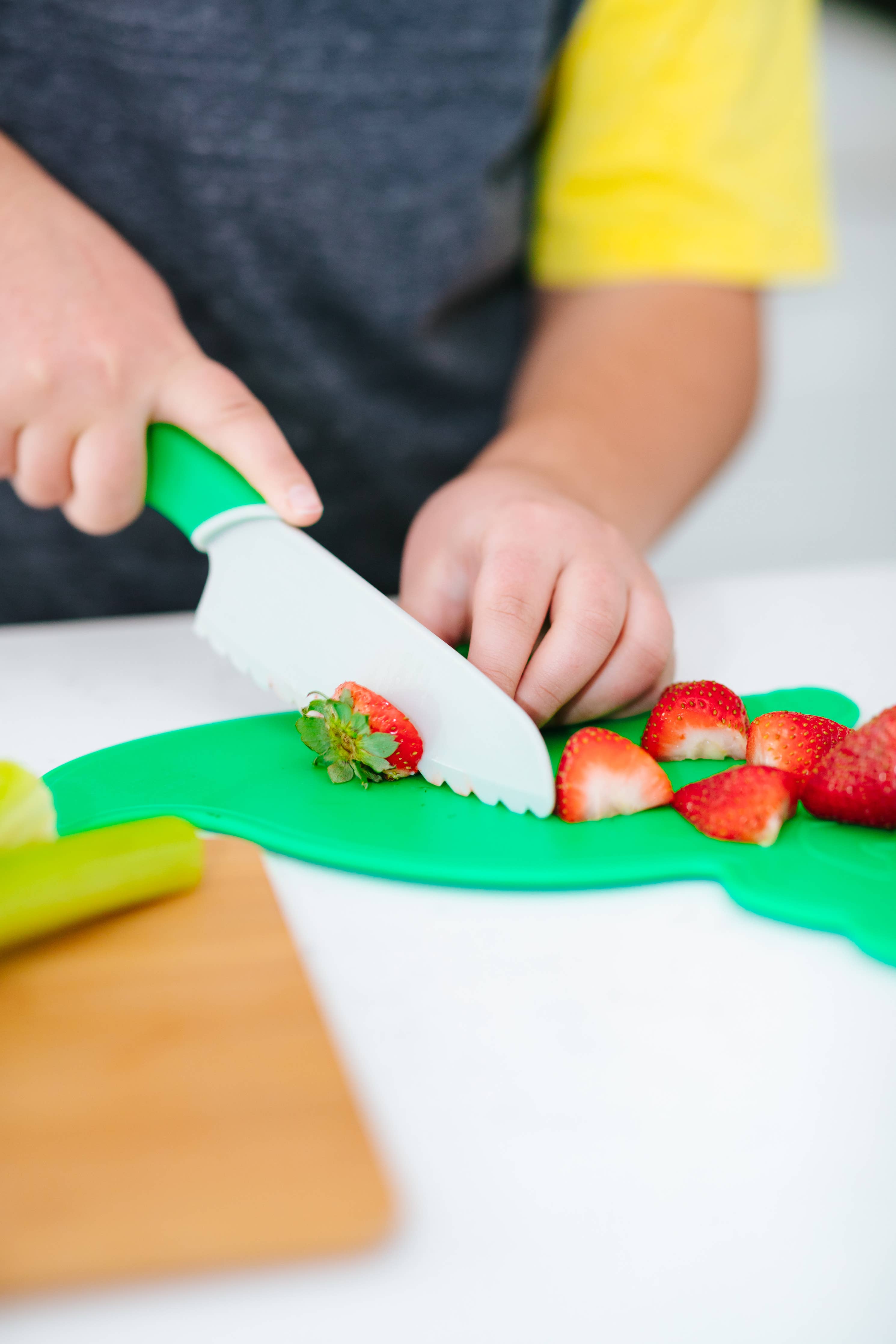 Life Skills: Dino Adventures Cutting Board and Knife Set