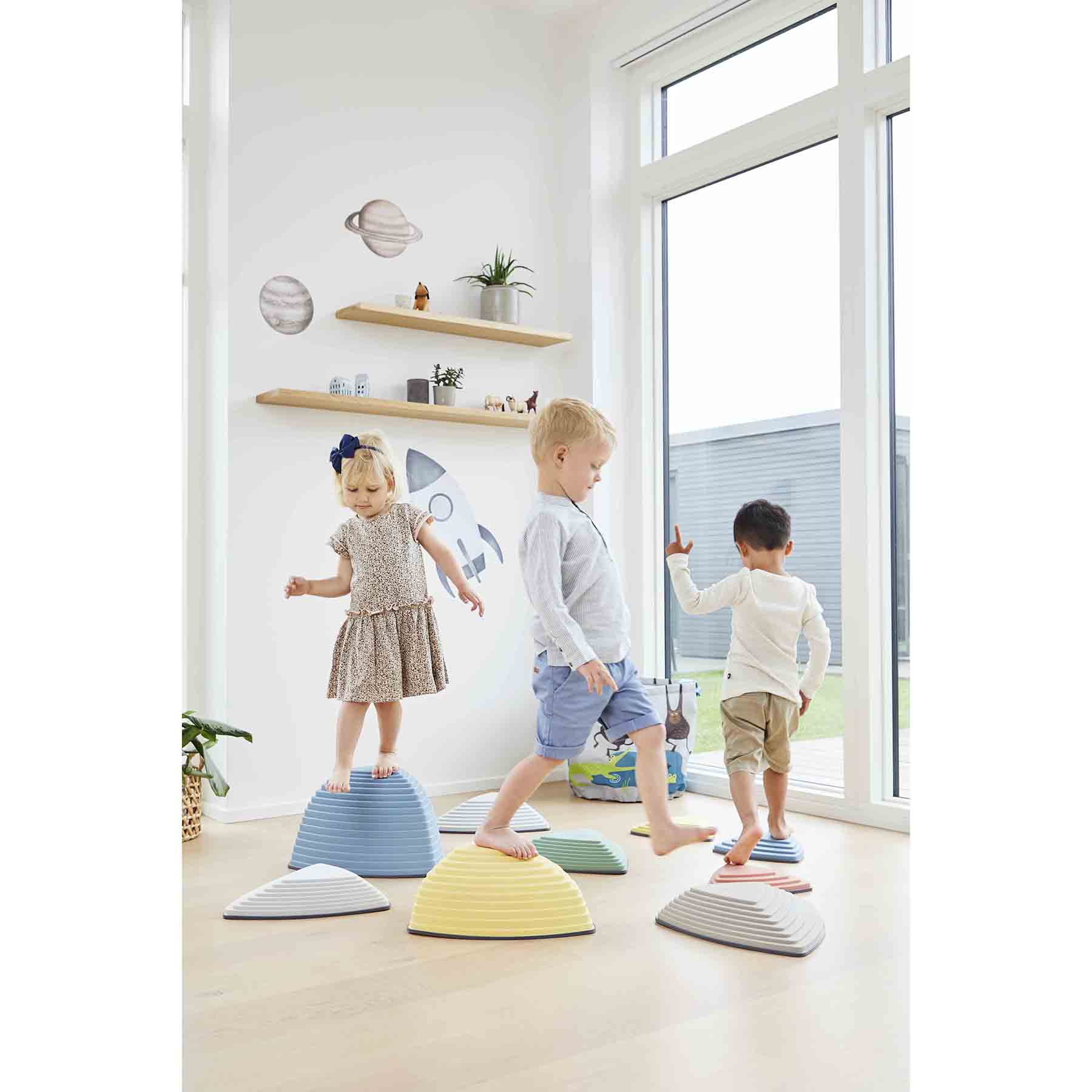 River Stones & Hilltops Gross Motor Set + Curriculum