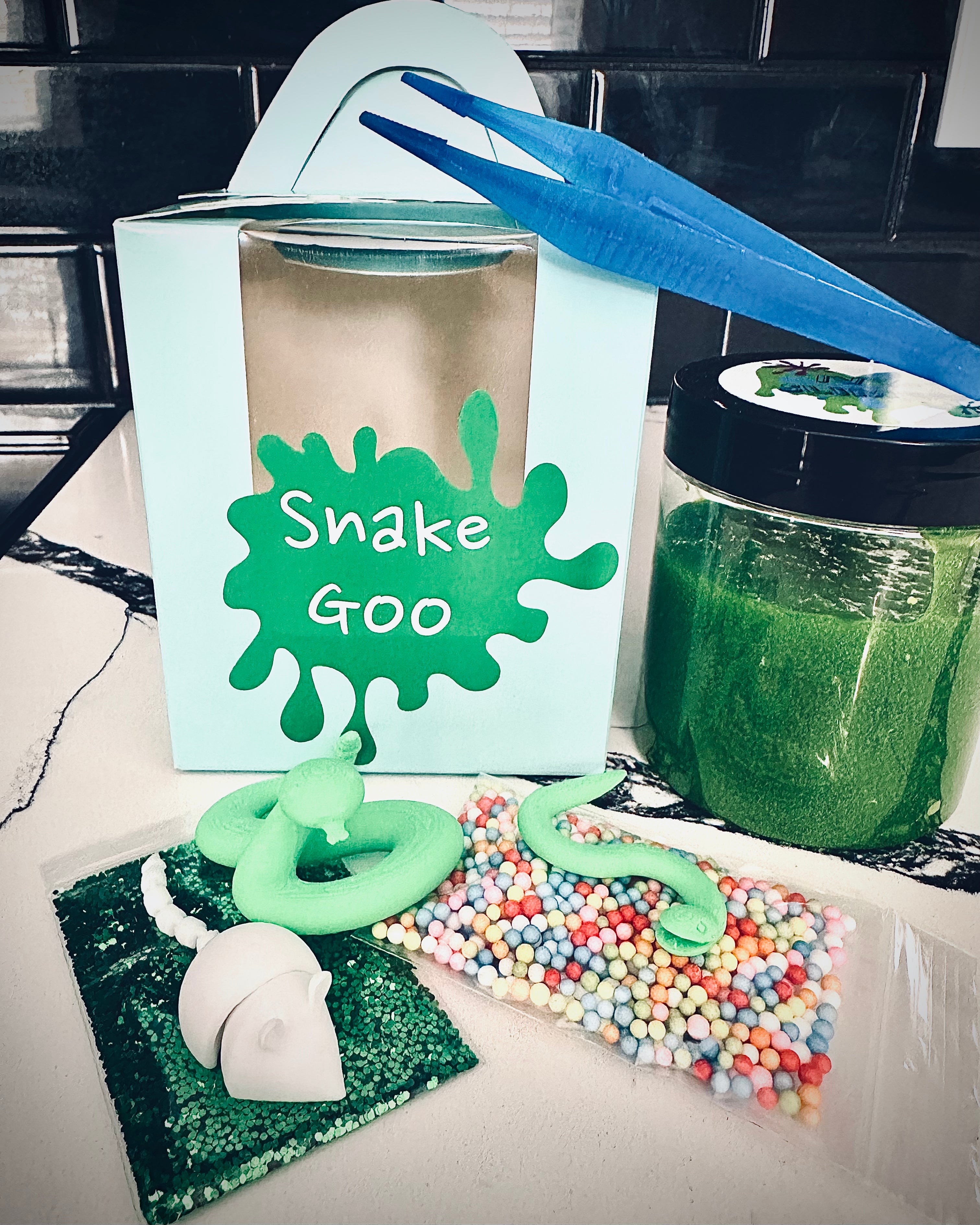 Environmental Science Curriculum Kit: The Snake